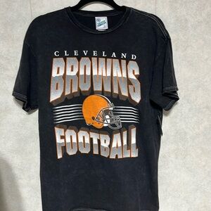 Cleveland Browns NWT  T-shirt vintage tubular ‘47 large distressed